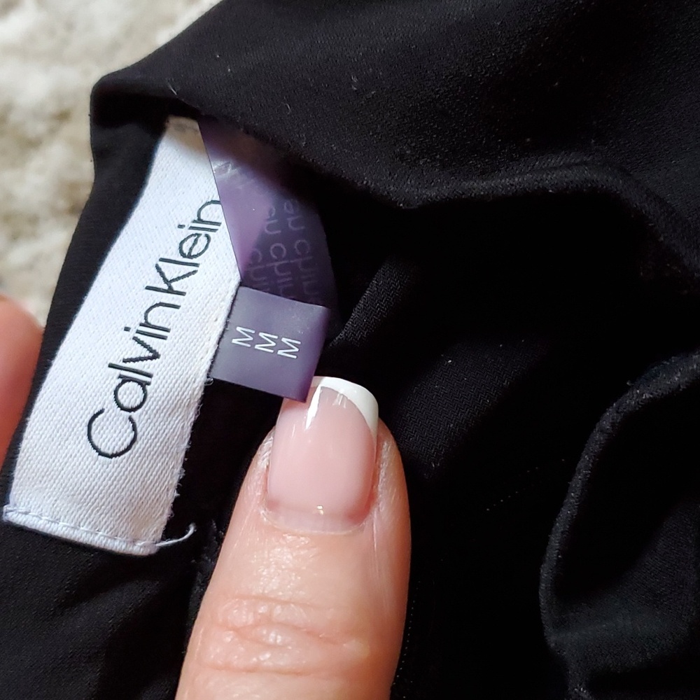 Top - Picture 2 of 2